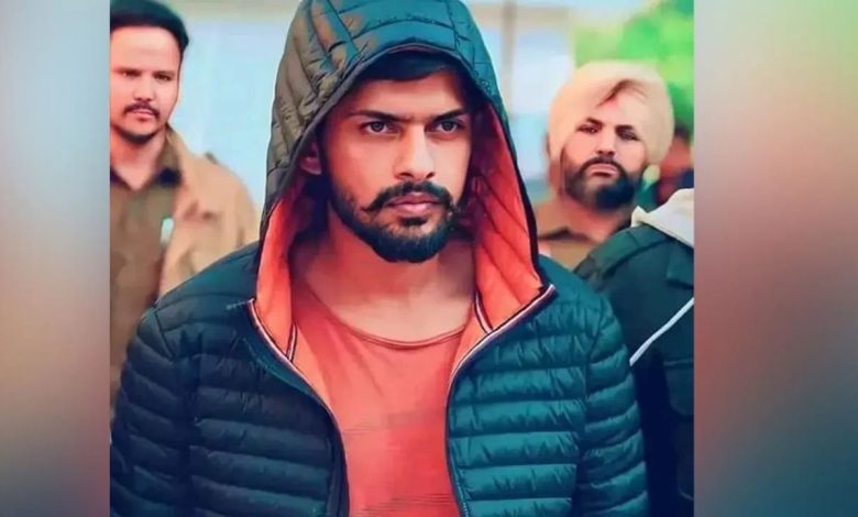 ਸਾਬਕਾ ਸਰਪੰਚ ਕਤਲ ਕੇਸ: ਸੀਕਰ ਅਦਾਲਤ ਨੇ ਲਾਰੈਂਸ ਬਿਸ਼ਨੋਈ ਸਮੇਤ 12 ਲੋਕਾਂ ਨੂੰ ਦੋਸ਼ੀ ਠਹਿਰਾਇਆ, ਅੱਜ ਕੀਤਾ ਜਾਵੇਗਾ ਸਜ਼ਾ ਦਾ ਐਲਾਨ 1 lawrence bishnoi 2 1