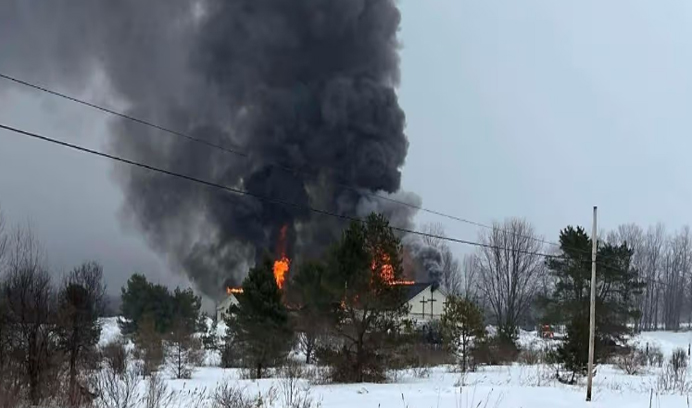 ਨਿਊਯਾਰਕ ਦੇ ਚਰਚ ਵਿੱਚ ਜ਼ਬਰਦਸਤ ਧਮਾਕਾ, ਪਾਦਰੀ ਅਤੇ ਚਾਰ ਫਾਇਰਫਾਈਟਰ ਝੁਲਸੇ 1 619607958 122243254772140300 6266209756479195951 n 1