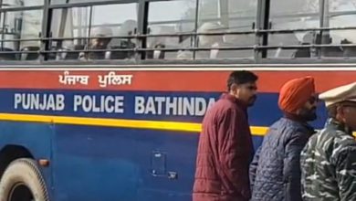 Photo of ਬਠਿੰਡਾ ਨੂੰ ਜਾਂਦੇ ਰਸਤਿਆਂ ’ਤੇ ਪੁਲਿਸ ਨੇ ਕੀਤੀ ਨਾਕਾਬੰਦੀ