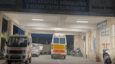 Photo of ਅਚਾਨਕ ਵਿਗੜ ਗਈ ਵਿਦਿਆਰਥੀਆਂ ਦੀ ਸਿਹਤ, ਹਸਪਤਾਲ ‘ਚ ਕਰਵਾਇਆ ਗਿਆ ਭਰਤੀ