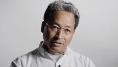 ਵਾਂਗਚੁਕ ਦੀ ਹਿਰਾਸਤ ਖਿ਼ਲਾਫ਼ ਪਟੀਸ਼ਨ `ਤੇ ਸੁਣਵਾਈ 26 ਤੱਕ ਟਲੀ 3 Photo of ਵਾਂਗਚੁਕ ਦੀ ਹਿਰਾਸਤ ਖਿ਼ਲਾਫ਼ ਪਟੀਸ਼ਨ `ਤੇ ਸੁਣਵਾਈ 26 ਤੱਕ ਟਲੀ