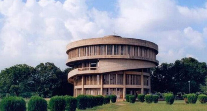 ਪੰਜਾਬ ਯੂਨੀਵਰਸਿਟੀ ਪ੍ਰੀਖਿਆ ਫਾਰਮ ਜਮ੍ਹਾਂ ਕਰਵਾਉਣ ਦੀਆਂ ਅੰਤਿਮ ਮਿਤੀਆਂ 'ਚ ਸੋਧ 1 d52 1 1