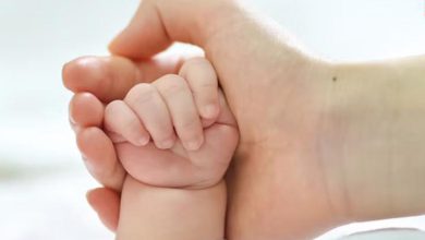 Photo of ਕਲਯੁੱਗੀ ਮਾਂ ਨੇ ਵੇਚੀ ਨਵਜੰਮੀ ਬੱਚੀ, ਡਾਕਟਰ ਅਤੇ ਖਰੀਦਦਾਰ ਗ੍ਰਿਫ਼ਤਾਰ