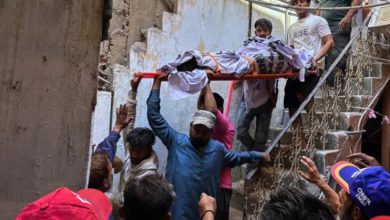 Photo of ਕਰਾਚੀ ਵਿੱਚ ਸਹਿਰੀ ਦੌਰਾਨ ਧਮਾਕੇ ‘ਚ ਉੱਡਿਆ ਘਰ, 9 ਬੱਚਿਆਂ ਸਮੇਤ 16 ਦੀ ਮੌਤ
