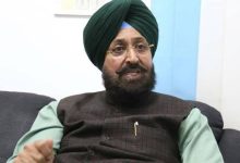 Photo of ਬੈਂਡ-ਬਾਜਾ’ ਮਾਮਲੇ ‘ਚ ਪ੍ਰਤਾਪ ਸਿੰਘ ਬਾਜਵਾ ਨੂੰ ਵੱਡੀ ਰਾਹਤ, ਹਾਈਕੋਰਟ ਨੇ ਪੰਜਾਬ ਐਸ.ਸੀ. ਕਮਿਸ਼ਨ ਦੇ ਨੋਟਿਸ ‘ਤੇ ਲਾਈ ਰੋਕ