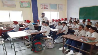 ਪੰਜਾਬ ਸਰਕਾਰ ਨੇ ਬਦਲਦੇ ਮੌਸਮ ਦੇ ਮੱਦੇਨਜ਼ਰ ਮੁੜ ਸਕੂਲਾਂ ਦਾ ਸਮਾਂ ਬਦਲਿਆ 24 Photo of ਪੰਜਾਬ ਸਰਕਾਰ ਨੇ ਬਦਲਦੇ ਮੌਸਮ ਦੇ ਮੱਦੇਨਜ਼ਰ ਮੁੜ ਸਕੂਲਾਂ ਦਾ ਸਮਾਂ ਬਦਲਿਆ