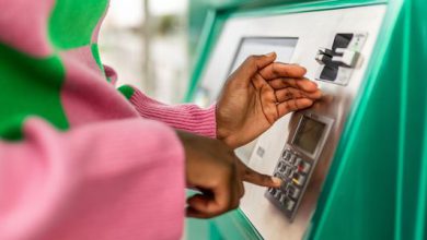 Photo of ਪੁਲਿਸ ਟੀਮਾਂ ਨੇ ਗਿਰੋਹ ਨਾਲ ਜੁੜੇ ਬੈਂਕ ਖਾਤਿਆਂ ਤੋਂ ਕੀਤੇ ਲਗਭਗ 20 ਲੱਖ ਰੁਪਏ ਜ਼ਬਤ