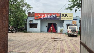 Photo of ਅੰਮ੍ਰਿਤਸਰ ਦੇ ਭਿੰਡੀ ਸੈਦਾਂ ਥਾਣੇ ‘ਚ ਧਮਾਕੇ ਦੀ ਆਵਾਜ਼ ਨਾਲ ਹੜਕੰਪ, 2 ਅਣਪਛਾਤੇ ਮੋਟਰਸਾਈਕਲ ਸਵਾਰਾਂ ‘ਤੇ ਸ਼ੱਕ