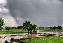 Photo of ਪੰਜਾਬ ‘ਚ ਅੱਜ ਤੂਫ਼ਾਨ-ਗੜ੍ਹੇਮਾਰੀ ਦਾ ਅਲਰਟ, ਤਾਪਮਾਨ ‘ਚ ਗਿਰਾਵਟ; ਜਾਣੋ ਮੌਸਮ ਦਾ ਹਾਲ