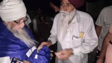 Photo of ਖੰਨਾ ‘ਚ ਬੇਅਦਬੀ ਮਾਮਲਾ: ਬੱਚਾ ਗੁਟਕਾ ਸਾਹਿਬ ਦੇ ਅੰਗ ਖਿਲਾਰਦਾ CCTV ‘ਚ ਕੈਦ