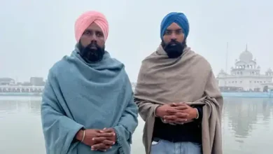 Photo of ਫ਼ਰੀਦਕੋਟ ਵਿੱਚ ਦੋ ਕਿਸਾਨ ਭਰਾਵਾਂ ਨੇ 25 ਲੱਖ ਦੇ ਕਰਜ਼ੇ ਦੇ ਬੋਝ ਹੇਠ ਦੱਬ ਰੇਲ ਅੱਗੇ ਛਾਲ ਮਾਰ ਦਿੱਤੀ ਜਾਨ