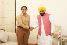 Photo of ਹਰਮਨਪ੍ਰੀਤ ਕੌਰ ਨੇ ਪੰਜਾਬ ਦੇ ਮੁੱਖ ਮੰਤਰੀ ਭਗਵੰਤ ਮਾਨ ਨਾਲ ਕੀਤੀ ਮੁਲਾਕਾਤ