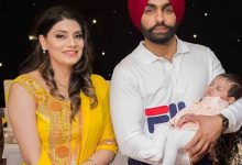 UAE 'ਚ ਫਸੇ Ammy Virk ਦੀ ਪਤਨੀ ਤੇ ਬੇਟੀ, Social Media ਤੇ ਭਾਵੁਕ ਪੋਸਟ ਕੀਤੀ ਸਾਂਝੀ 27 Photo of UAE ‘ਚ ਫਸੇ Ammy Virk ਦੀ ਪਤਨੀ ਤੇ ਬੇਟੀ, Social Media ਤੇ ਭਾਵੁਕ ਪੋਸਟ ਕੀਤੀ ਸਾਂਝੀ