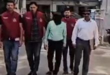 Photo of ਮਸ਼ਹੂਰ ਪ੍ਰਕਾਸ਼ਕਾਂ ਦੀ ਨਕਲੀ ਕਿਤਾਬਾਂ ਛਾਪ ਰਿਹਾ ਸੀ ਗਿਰੋਹ ; ਬੁਕਸ ਤੇ ਮਸ਼ੀਨਾਂ ਜ਼ਬਤ