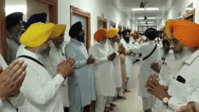 Photo of SGPC ਮੁਲਾਜ਼ਮਾਂ ਵੱਲੋਂ ਡਿਊਟੀ ਦੀ ਸ਼ੁਰੂਆਤ ਹੁਣ ਗੁਰਮੰਤਰ ਤੇ ਅਰਦਾਸ ਨਾਲ, ਪ੍ਰਧਾਨ ਦੇ ਆਦੇਸ਼ਾਂ ਦੀ ਹੋ ਰਹੀ ਪਾਲਣਾ