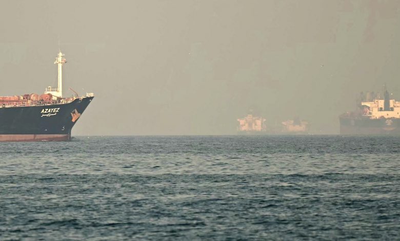 ਇਜ਼ਰਾਈਲ-ਈਰਾਨ ਯੁੱਧ: 37 ਭਾਰਤੀ ਜਹਾਜ਼ ਅਤੇ 1,109 ਮਲਾਹ ਫਸੇ: ਹੋਰਮੁਜ਼ ਰੂਟ ਦੇ ਬੰਦ ਹੋਣ ਨਾਲ ਮੁਸ਼ਕਲਾਂ ਵਧੀਆਂ 1 strait of hormuz 01 gty jt 260228 1772301643942 hpMain