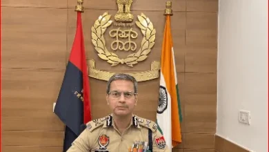 Photo of ਪੰਜਾਬ ‘ਚ ₹450 ਕਰੋੜ ਦੀ ਡਰੱਗਸ ਬਰਾਮਦ, ਅੰਮ੍ਰਿਤਸਰ ‘ਚ 64 ਕਿਲੋ ਹੈਰੋਇਨ ਨਾਲ 2 ਗ੍ਰਿਫ਼ਤਾਰ; ਪਾਕਿਸਤਾਨ ਤੋਂ ਚੱਲ ਰਿਹਾ ਸੀ ਰੈਕਟ