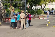 Photo of ਦਿੱਲੀ ਵਿਧਾਨ ਸਭਾ ਚ ਕਾਰ ਬੈਰੀਅਰ ਤੋੜ ਕੇ ਅੰਦਰ ਵੜੀ; ਪੁਲਿਸ ਕਰ ਰਹੀ ਡਰਾਈਵਰ ਦੀ ਭਾਲ