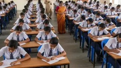 Photo of CBSE ਦਾ ਵੱਡਾ ਫੈਸਲਾ: 9ਵੀਂ-10ਵੀਂ ਦੇ ਵਿਦਿਆਰਥੀਆਂ ਲਈ ਹੁਣ ਗਣਿਤ ਤੇ ਵਿਗਿਆਨ ਦੀਆਂ ਹੋਣਗੀਆਂ ਦੋ-ਪੱਧਰੀ ਪ੍ਰੀਖਿਆਵਾਂ