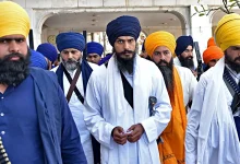 Photo of ਐਮਪੀ ਅੰਮ੍ਰਿਤਪਾਲ ਸਿੰਘ ਨੂੰ ਅਜਨਾਲਾ ਅਦਾਲਤ ਨੇ ਨਿਆਇਕ ਹਿਰਾਸਤ ‘ਚ ਭੇਜਿਆ