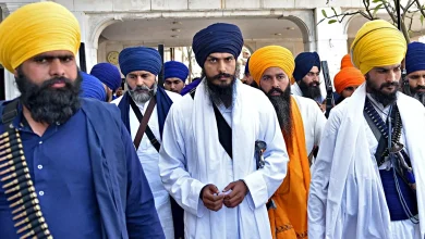 Photo of ਐਮਪੀ ਅੰਮ੍ਰਿਤਪਾਲ ਸਿੰਘ ਨੂੰ ਅਜਨਾਲਾ ਅਦਾਲਤ ਨੇ ਨਿਆਇਕ ਹਿਰਾਸਤ ‘ਚ ਭੇਜਿਆ