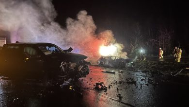 Photo of ਕੈਨੇਡਾ ‘ਚ ਪੰਜਾਬੀ ਪਰਿਵਾਰ ਦੀਆਂ ਗੱਡੀਆਂ ਤੇ ਘਰ ਨੂੰ ਅੱਗ ਲਗਾਈ, ਲਿਖੇ Go Back ਦੇ ਨਾਅਰੇ