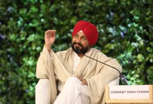 Photo of Fake Milk Video ‘ਤੇ ਵਿਵਾਦਾਂ ‘ਚ ਫਸੇ MP ਚਰਨਜੀਤ ਚੰਨੀ, ਪੰਜਾਬ ਦੋਧੀ ਯੂਨੀਅਨ ਨੇ ਐਸਐਸਪੀ ਬਠਿੰਡਾ ਨੂੰ ਦਿੱਤੀ ਸ਼ਿਕਾਇਤ