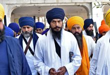 Photo of ਐਮਪੀ ਅੰਮ੍ਰਿਤਪਾਲ ਸਿੰਘ ਨੂੰ ਗ੍ਰਿਫ਼ਤਾਰ ਕਰਨ ਲਈ ਪੰਜਾਬ ਪੁਲਿਸ ਡਿਬਰੂਗੜ੍ਹ ਲਈ ਹੋਈ ਰਵਾਨਾ