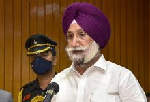 Photo of ਐਮਪੀ ਰੰਧਾਵਾ ਦਾ ਦਾਅਵਾ – ਪੰਜਾਬ ਵਿੱਚ ਡਿੱਗ ਜਾਵੇਗੀ ‘ਆਪ’ ਸਰਕਾਰ, ਲਾਗੂ ਹੋ ਸਕਦਾ ਰਾਸ਼ਟਰਪਤੀ ਸ਼ਾਸਨ
