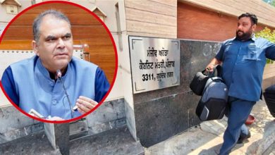 Photo of ਕੈਬਨਿਟ ਮੰਤਰੀ ਸੰਜੀਵ ਅਰੋੜਾ ਦੇ ਠਿਕਾਣਿਆਂ ‘ਤੇ ED ਦੇ ਛਾਪੇ 28 ਘੰਟਿਆਂ ਤੋਂ ਜਾਰੀ