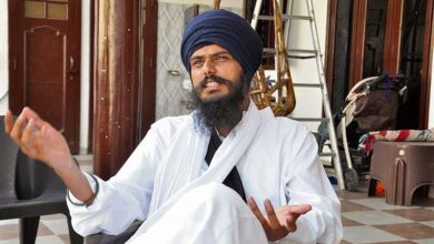Photo of ‘MP Amritpal Singh ਤਿੰਨ ਸਾਲ ਤੋਂ ਇੱਕ ਹੀ ਕਮਰੇ ਵਿੱਚ’ ਅੱਜ ਫ਼ੇਰ ਹੋਈ ਅਜਨਾਲਾ ਕੋਰਟ ‘ਚ ਪੇਸ਼ੀ