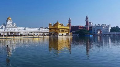 Photo of SGPC ਨੇ ਦਰਬਾਰ ਸਾਹਿਬ ਦੀ ਪਰਿਕਰਮਾ ਦੌਰਾਨ ਇੰਟਰਵਿਊਆਂ ਕਰਨ ‘ਤੇ ਲਗਾਈ ਪਾਬੰਦੀ, ਮੀਡੀਆ ਤੇ ਬਲੌਗਰਾਂ ਨੂੰ ਸਖ਼ਤ ਤਾੜਨਾ