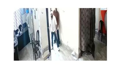 Photo of ਤਰਨਤਾਰਨ ਵਿੱਚ ਭਾਜਪਾ ਦਫ਼ਤਰ ‘ਤੇ ਹਮਲਾ