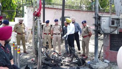 Photo of ਜਲੰਧਰ ‘ਚ ਬੰਬ ਧਮਾਕੇ ਵਾਲੀ ਥਾਂ ‘ਤੇ ਪਹੁੰਚੇ DGP ਗੌਰਵ ਯਾਦਵ, ਘਟਨਾ ਵਾਲੀ ਥਾਂ ਦਾ ਲਿਆ ਜਾਇਜ਼ਾ