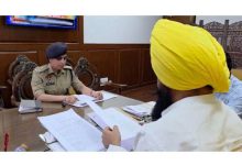 Photo of ਰਾਜਾ ਵੜਿੰਗ ਆਡੀਓ ਵਾਇਰਲ ਮਾਮਲਾ: ਪੰਜਾਬ ਐੱਸ.ਸੀ. ਕਮਿਸ਼ਨ ਅੱਗੇ ਪੇਸ਼ ਹੋਏ ਐੱਸ.ਪੀ. ਹਰਕਮਲ ਕੌਰ