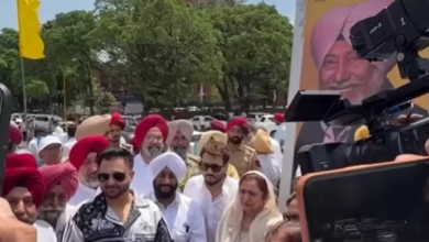 Photo of ਜਸਵਿੰਦਰ ਭੱਲਾ ਦੇ ਨਾਂ ‘ਤੇ ਮੋਹਾਲੀ ‘ਚ ਚੌਂਕ, ਮਰਹੂਮ ਅਦਾਕਾਰ ਦੇ ਜਨਮ ਦਿਨ ‘ਤੇ ਕੀਤਾ ਗਿਆ ਉਦਘਾਟਨ