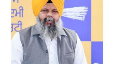 Photo of ਜੱਥੇਦਾਰ ਗੜਗੱਜ ਬਾਦਲ ਪਰਿਵਾਰ ਦੇ ਇਸ਼ਾਰਿਆਂ ‘ਤੇ ਕੰਮ ਕਰ ਰਹੇ : MLA ਗਿਆਸਪੁਰਾ