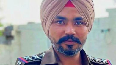 Photo of ਪੁਲਿਸ ਪ੍ਰਸ਼ਾਸਨ ਦਾ ਵੱਡਾ ਐਕਸ਼ਨ : ਬਰਨਾਲਾ ਲਾਠੀਚਾਰਜ ਮਾਮਲੇ ’ਚ DSP ਤੋਂ ਬਾਅਦ SHO ’ਤੇ ਵੀ ਡਿੱਗੀ ਗਾਜ਼