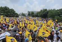 Photo of MP ਅੰਮ੍ਰਿਤਪਾਲ ਦੇ 3000 ਸਮਰਥਕਾਂ ‘ਤੇ FIR, ਚੰਡੀਗੜ੍ਹ ਪੁਲਿਸ ਨੇ ਪ੍ਰਦਰਸ਼ਨਕਾਰੀਆਂ ‘ਤੇ ਕੀਤੀ ਕਾਰਵਾਈ