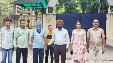 Photo of ਲੁਧਿਆਣਾ ‘ਚ ਵਿਜੀਲੈਂਸ ਦਾ ਵੱਡਾ ਐਕਸ਼ਨ, 3500 ਰਿਸ਼ਵਤ ਲੈਂਦਾ ਪਟਵਾਰੀ ਰੰਗੇ ਹੱਥੀਂ ਕਾਬੂ