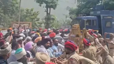 Photo of Khanna ‘ਚ ਕੈਬਨਿਟ ਮੰਤਰੀ ਸੌਂਧ ਦੇ ਘਰ ਬਾਹਰ ਪ੍ਰਦਰਸ਼ਨ ਕਰ ਰਹੇ ਮਨਰੇਗਾ ਮਜ਼ਦੂਰਾਂ ‘ਤੇ ਲਾਠੀਚਾਰਜ , ਪੁਲਿਸ ਨੇ ਛੱਡੇ ਅੱਥਰੂ ਗੈਸ ਦੇ ਗੋਲੇ