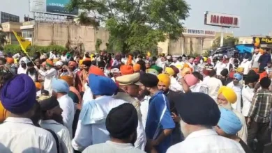 Photo of ਗੁਰਸਿਮਰਨ ਮੰਡ ਅਤੇ ਉਸ ਦੇ ਮੁੰਡੇ ਖਿਲਾਫ ਧਾਰਾ 307 ਅਤੇ ਹੋਰ ਵੱਖ-ਵੱਖ ਧਾਰਾਵਾਂ ਤਹਿਤ ਪਰਚਾ ਦਰਜ