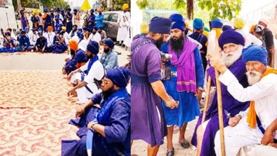 Photo of MANSA ‘ਚ ਬੇਅਦਬੀ ਮਾਮਲੇ ‘ਤੇ ਨਿਹੰਗ ਸਿੰਘਾਂ ਨੇ ਲਾਇਆ JAM