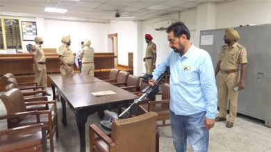 Photo of ਫਰੀਦਕੋਟ DC Office ਨੂੰ ਬੰਬ ਨਾਲ ਉਡਾਉਣ ਦੀ ਧਮਕੀ