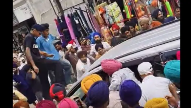 Photo of ਗੁਰਸਿਮਰਨ ਮੰਡ ਵਿਰੁੱਧ ਕਾਰਵਾਈ ਨਾ ਹੋਣ ਕਾਰਨ ਦਿੱਲੀ ਅੰਬਾਲਾ ਰੋਡ ਜਾਮ