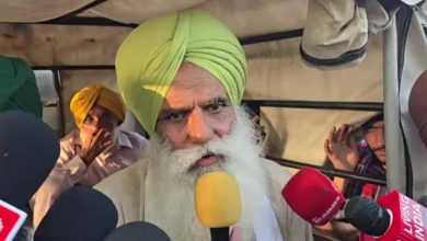 Photo of ਹਰਿਆਣਾ ਦੇ CM ਨਾਲ ਮੀਟਿੰਗ ਤੋਂ ਬਾਅਦ ਸਿੱਖਾਂ ਨੇ ਵਿਰੋਧ ਪ੍ਰਦਰਸ਼ਨ ਟਾਲਿਆ