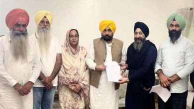 Photo of ਮੁੱਖ ਮਤਰੀ ਨਾਲ ਭਾਈ ਜਗਤਾਰ ਸਿੰਘ ਹਵਾਰਾ ਦੀ ਭੈਣ ਨੇ ਕੀਤੀ ਮੁਲਾਕਾਤ