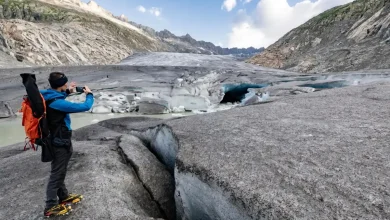 Photo of ਗਲੇਸ਼ੀਅਰ ਪਿਘਲਣ ਕਾਰਨ ਸਵਿਸ ਆਲਪਸ ‘ਚ 33 ਸਾਲ ਤੋਂ ਲਾਪਤਾ ਬੈਲਜੀਅਮ ਦੇ ਦੋ ਪਰਬਤਾਰੋਹੀਆਂ ਦੀਆਂ ਮਿਲੀਆਂ ਲਾਸ਼ਾਂ