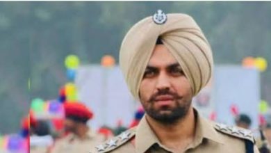 Photo of ਡੀਐੱਸਪੀ ਗੁਰਸ਼ੇਰ ਸਿੰਘ ਨੂੰ ਗ੍ਰਿਫ਼ਤਾਰੀ ਤੋਂ ਅੰਤਰਿਮ ਰਾਹਤ, ਹਾਈ ਕੋਰਟ ਨੇ ਸੂਬੇ ਤੋਂ ਮੰਗੀ ਪੂਰੀ ਤੱਥਾਤਮਕ ਤੇ ਕਾਨੂੰਨੀ ਸਥਿਤੀ