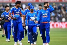 Photo of ICC T20I ਰੈਂਕਿੰਗ ‘ਚ ਭਾਰਤ ਤੋਂ ਛੁਟਿਆ ਨੰਬਰ-1 ਤਾਜ: ਸ਼੍ਰੀਲੰਕਾ ਨੂੰ ਹਰਾ ਕੇ ਇੰਗਲੈਂਡ ਬਣਿਆ ਨਵੀਂ ਨੰਬਰ ਇੱਕ ਟੀਮ